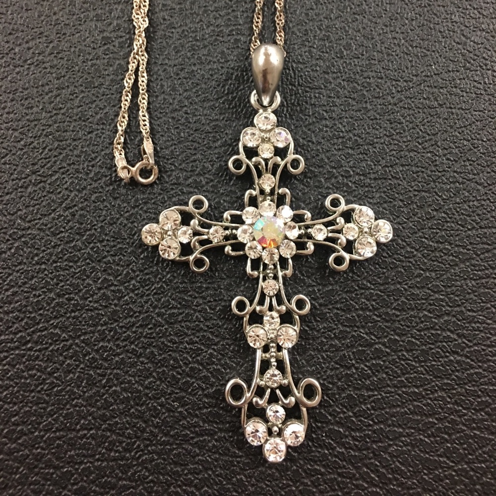 Silver cross necklace